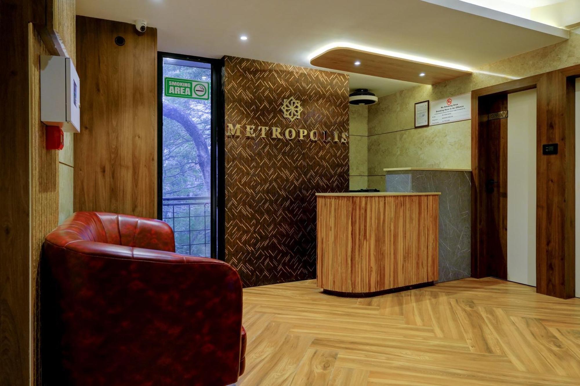 פאנג'י Metropolis Business Hotel מראה חיצוני תמונה