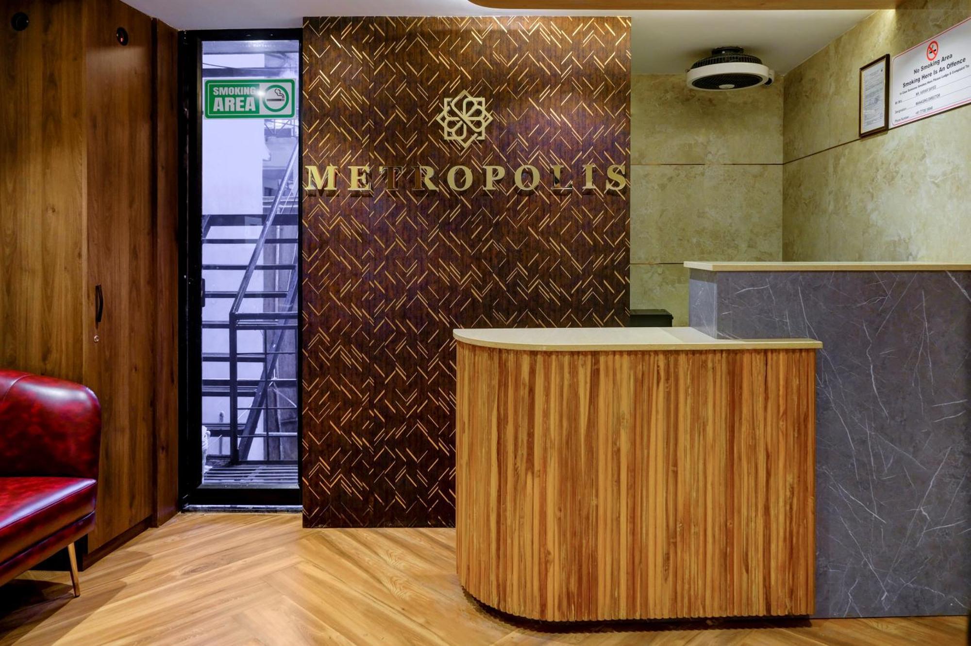 פאנג'י Metropolis Business Hotel מראה חיצוני תמונה